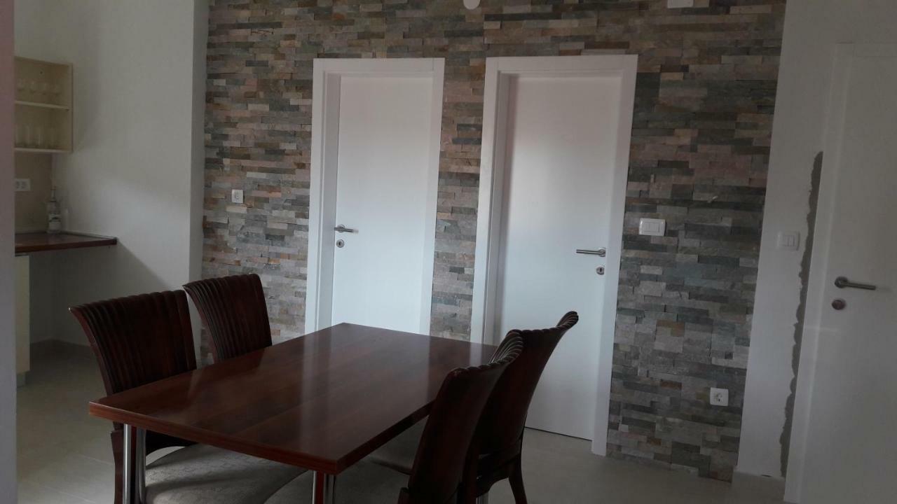 Podgreben Apartments Mia Bilo מראה חיצוני תמונה